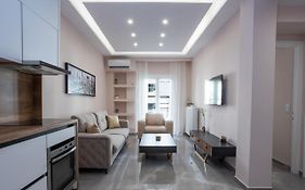 Luxury Downtown Apartment E1